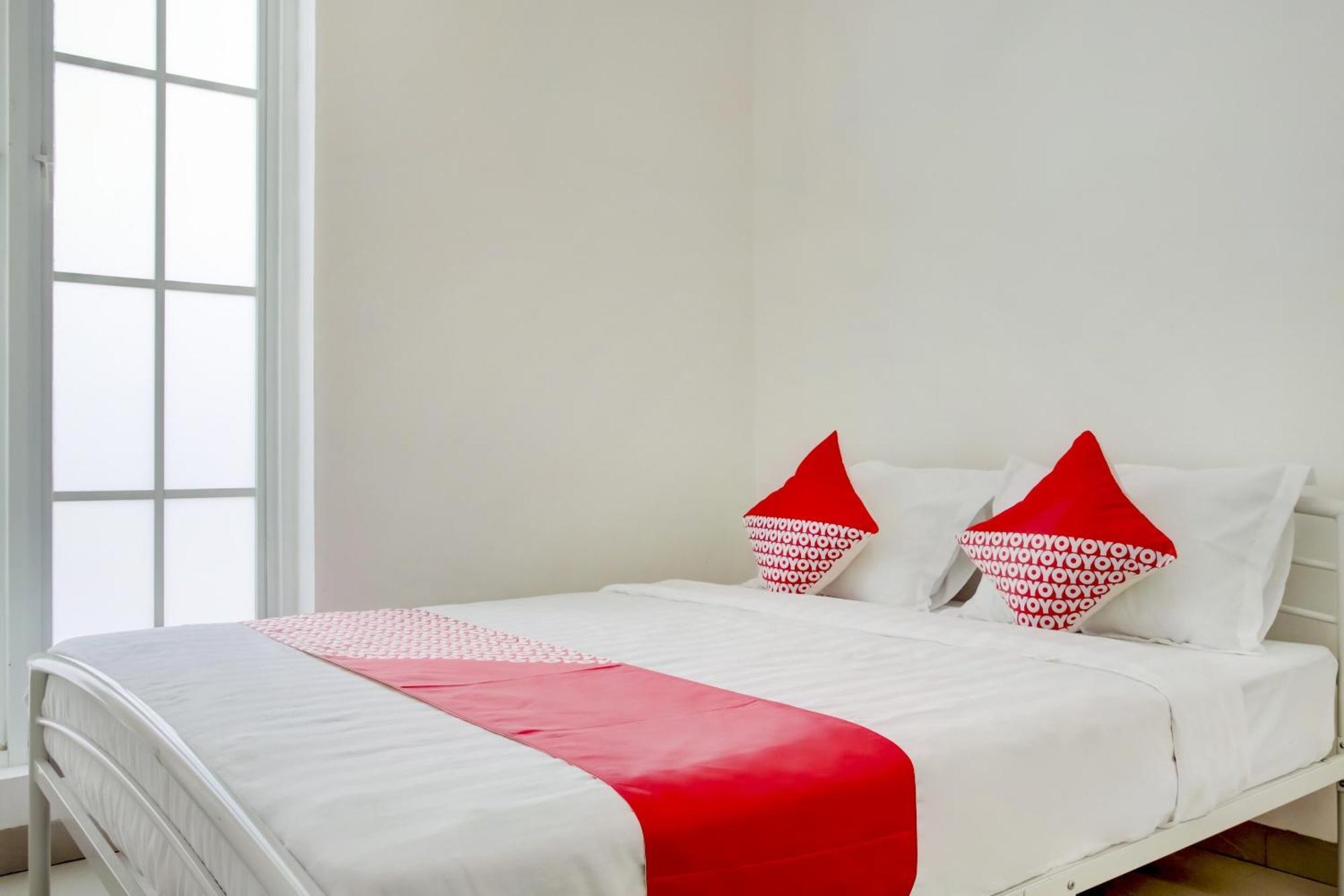 Hotel O Panakkukang Near Mall Panakkukang Formerly Golden White House มากาซาร์ ภายนอก รูปภาพ