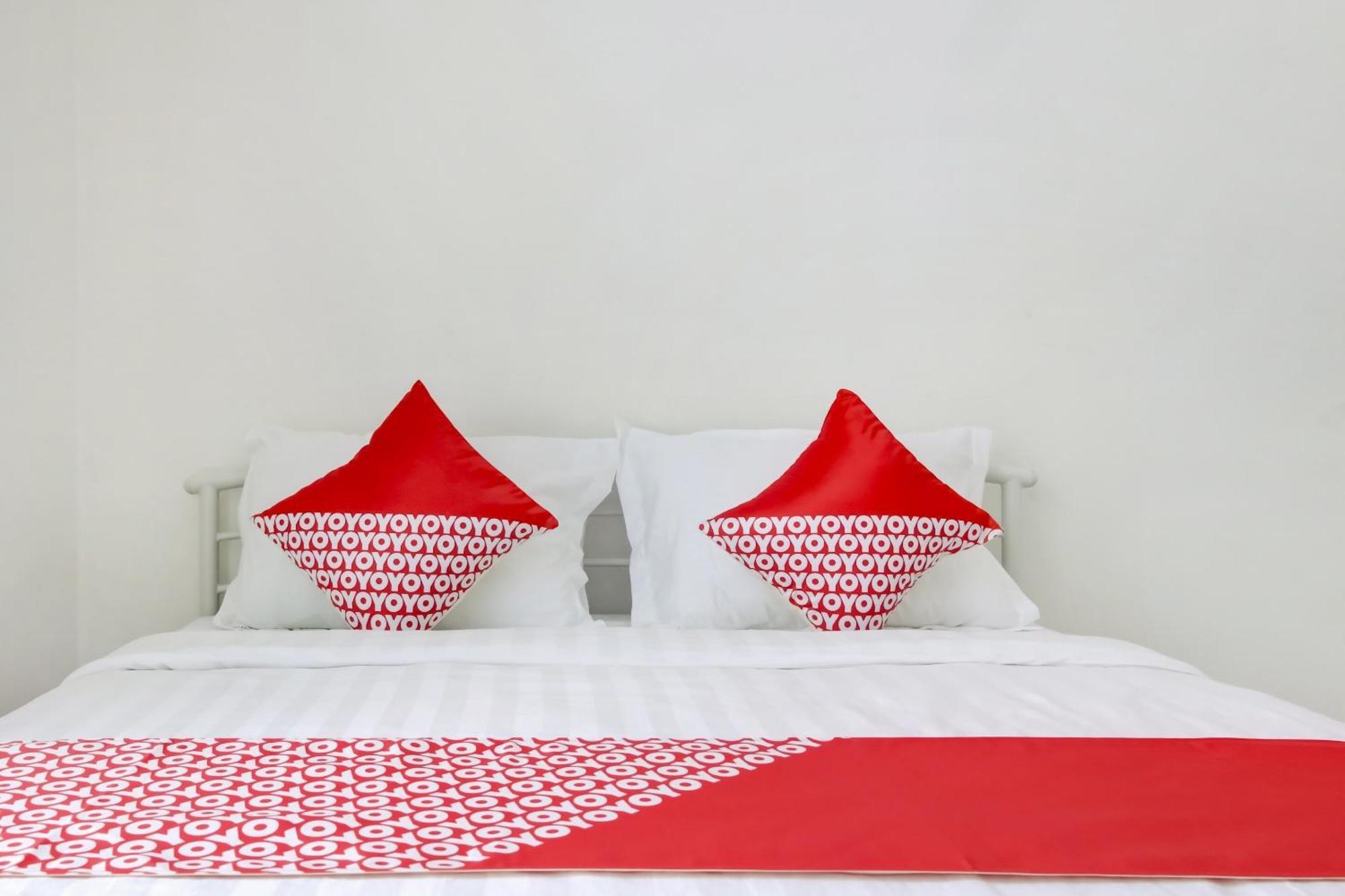 Hotel O Panakkukang Near Mall Panakkukang Formerly Golden White House มากาซาร์ ภายนอก รูปภาพ